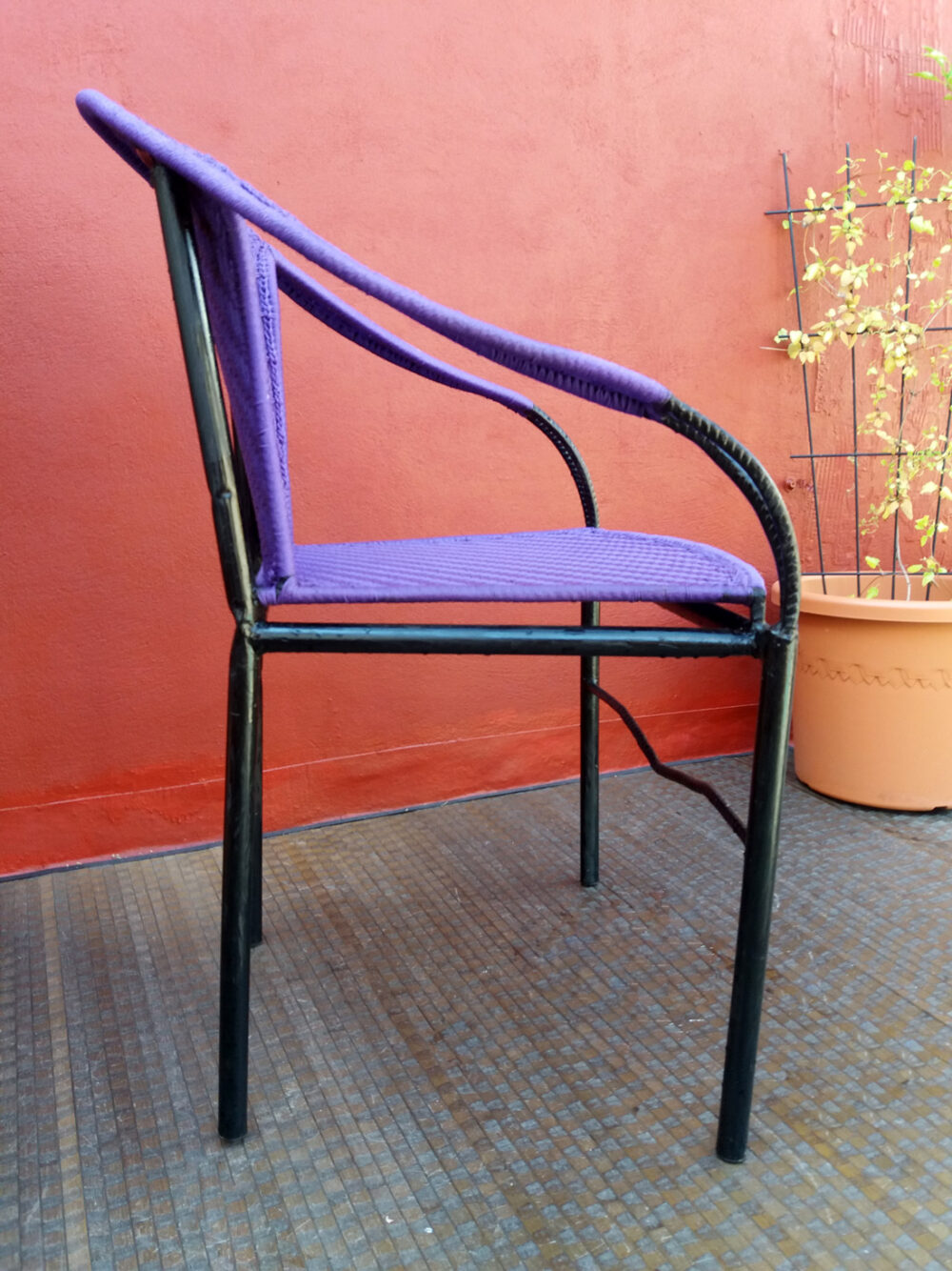 Chaise à accoudoir, modéle Siguilan VIOLETTE – Image 5