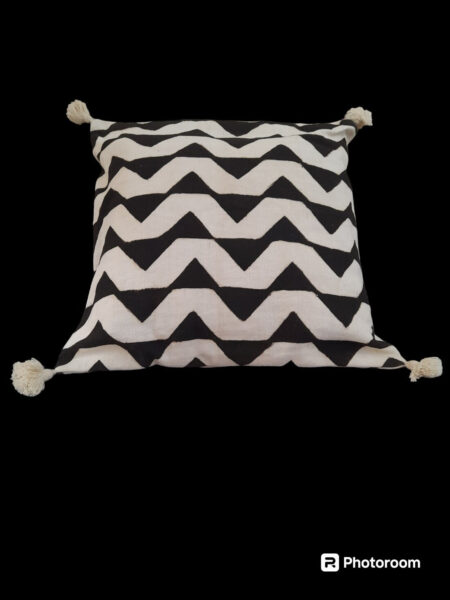 Coussin en bogolan 45x45, modèle SARAN