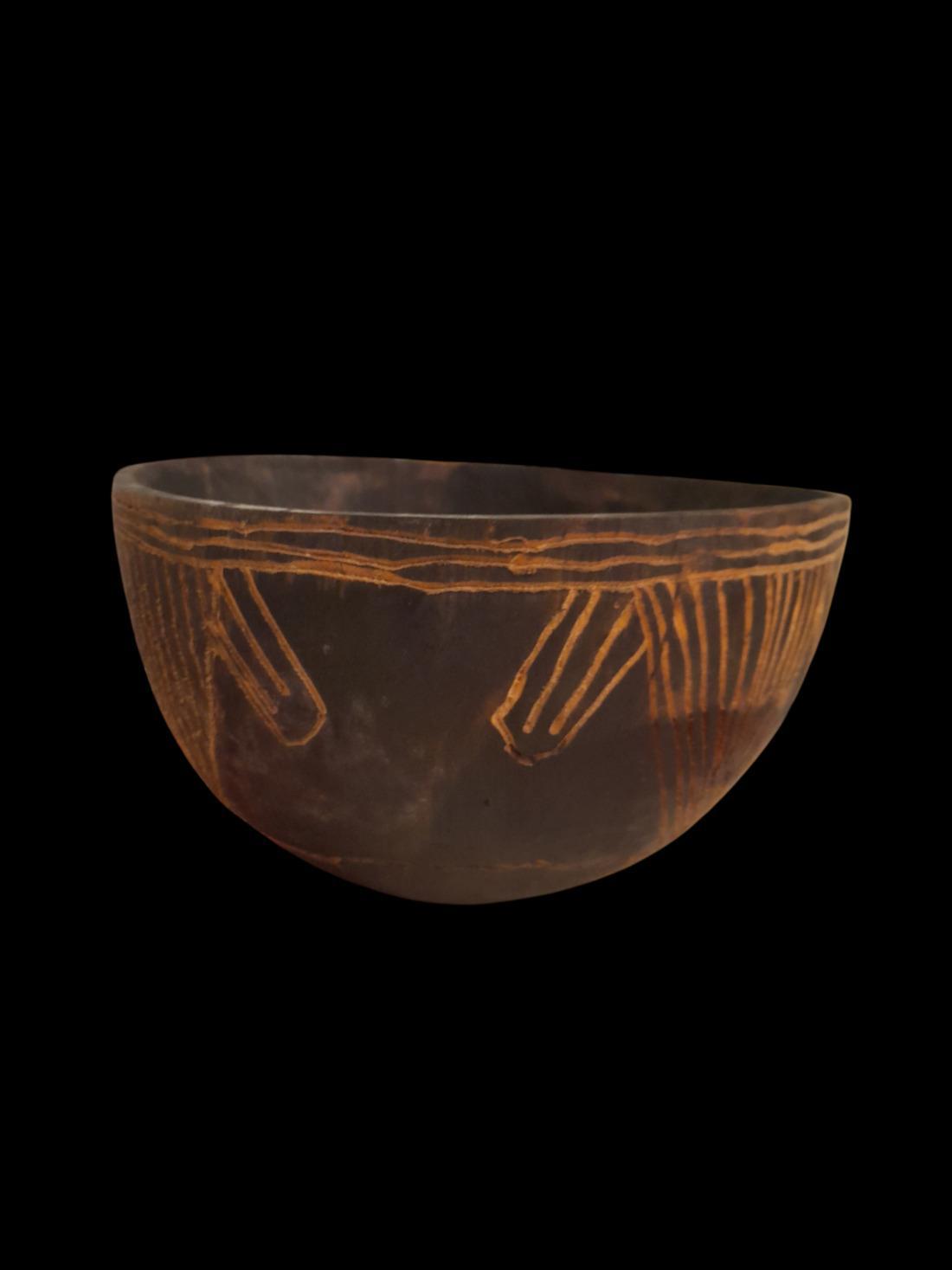 Calebasse noire en bois fumé, modéle FLEN