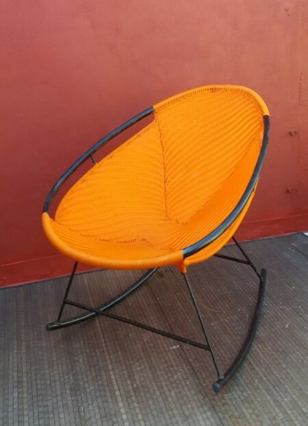 Fauteuil à bascule, modéle Cissêden ORANGE