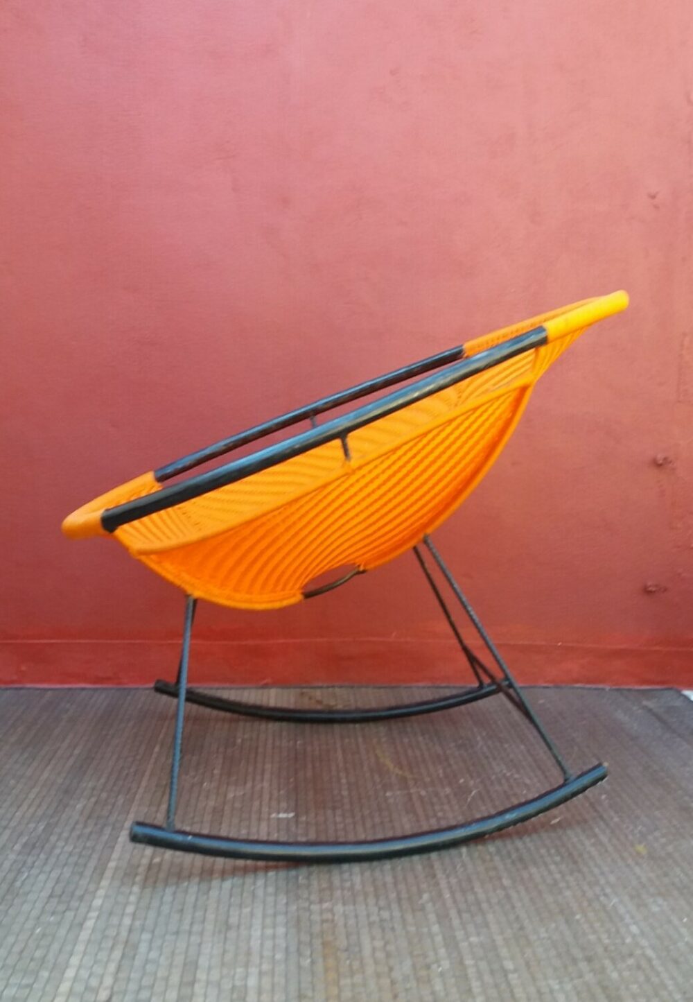 Fauteuil à bascule, modéle Cissêden ORANGE – Image 3