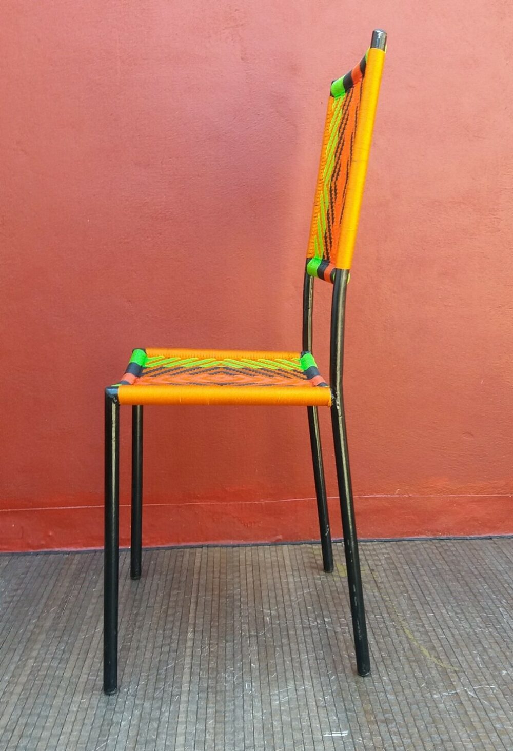 Chaise tressée, modéle COOKO losange orange – Image 3