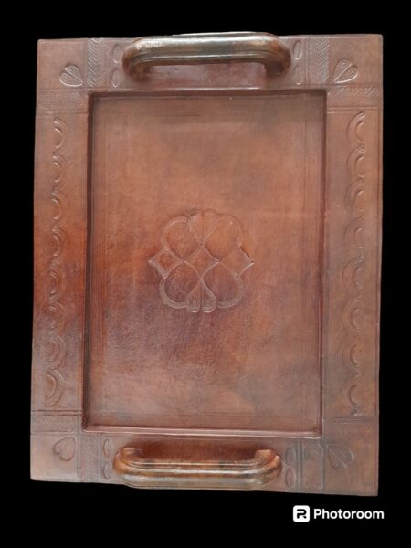 Plateau en cuir marron, modéle NKANNI 1 (dim 24x36 cm)