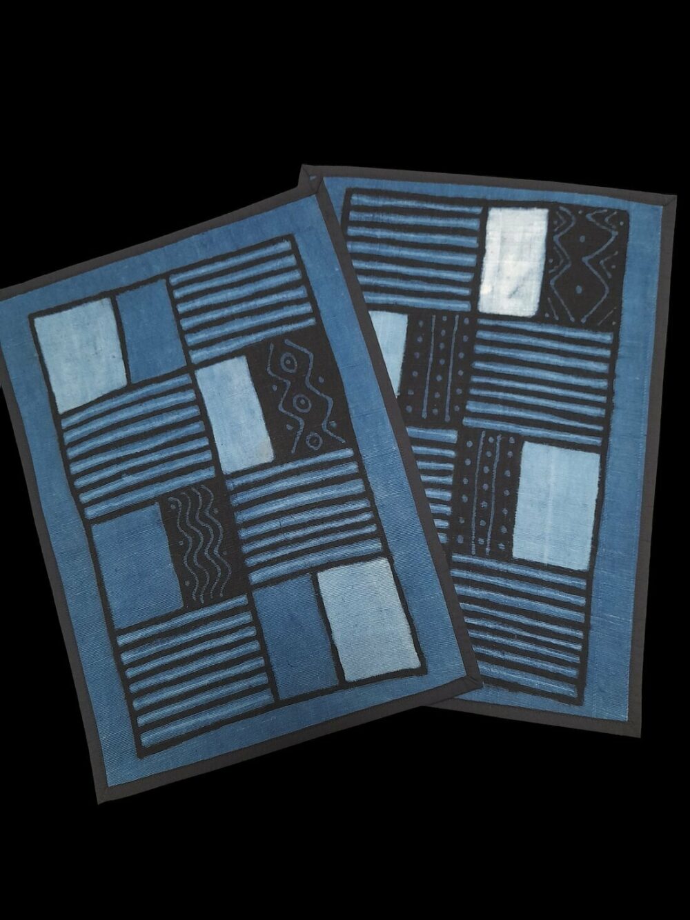 Set de table modèle "carré bleu" - bogolan sur coton - lot de 2