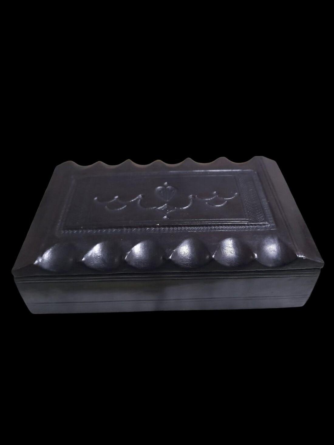 Boite en cuir noir 20 x 11 x 6 cm