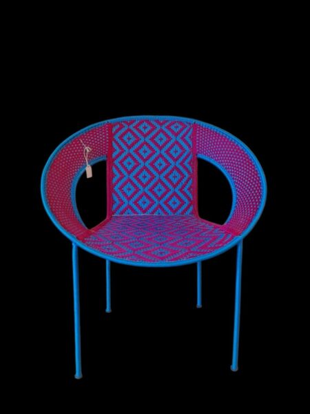 Fauteuil tressé, modéle Koori rond Rose et Bleu Turquoise