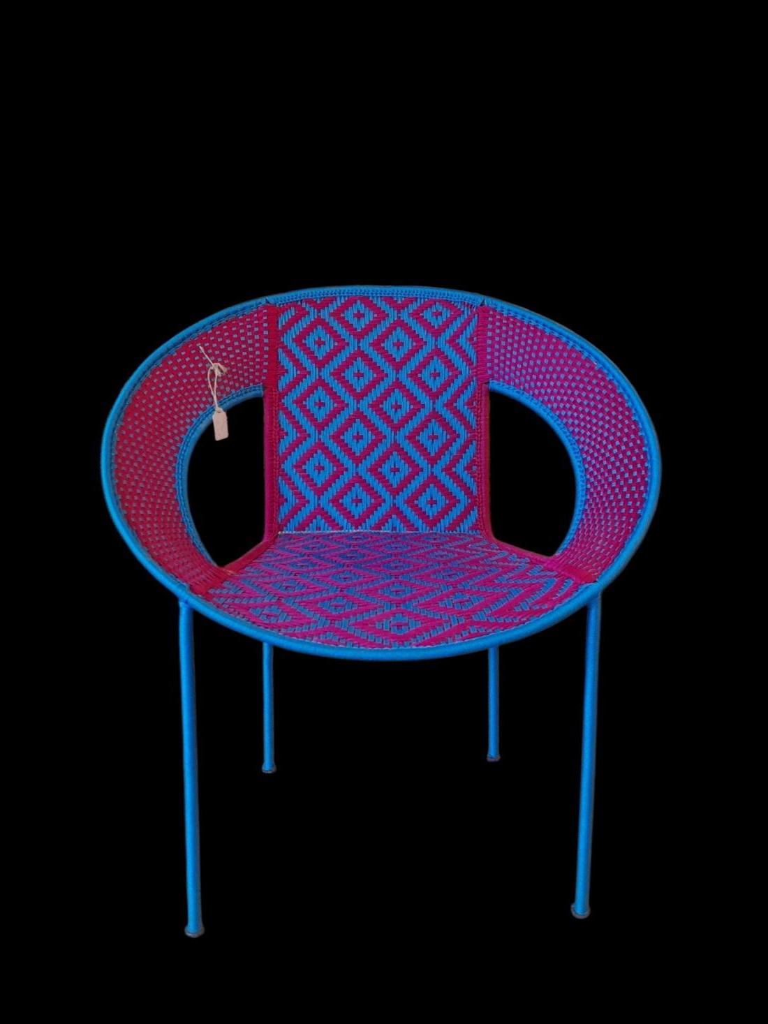 Fauteuil tressé, modéle Koori rond Rose et Bleu Turquoise